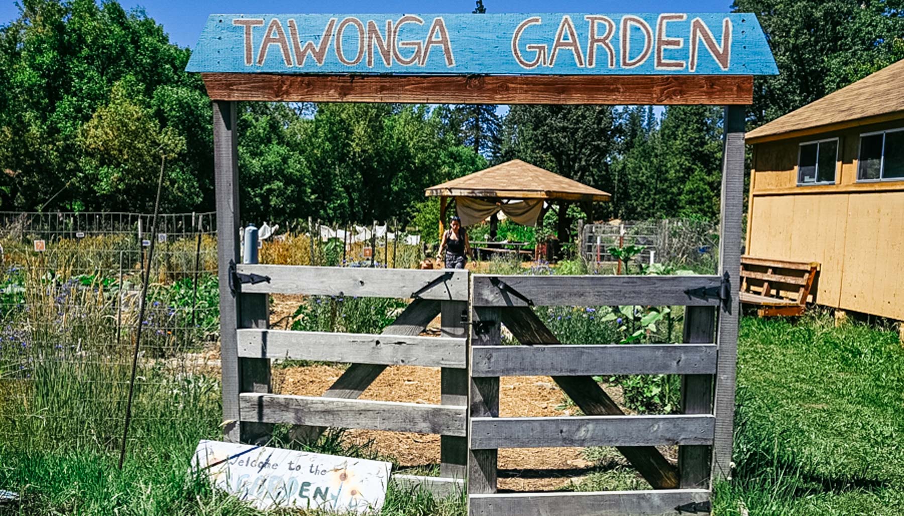 Tawonga garden entrance